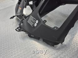 Yamaha TMAX Tech Max XP560 2022-2023 Leg Protection 1 BBW-28311