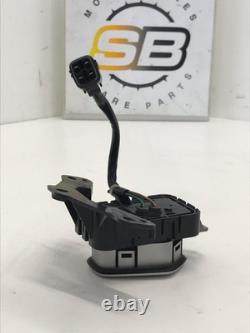 Yamaha T-Max 560 Tech Max 2022-2024 Power Button / Key Starter Yamaha T-Max 560 Tech Max 2022-2024 Power Button / Key Starter