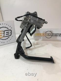 Yamaha T-max 560 2020-2021 2022-2024 Central Stand / Central Support Yamaha T-max 560 2020-2021 2022-2024 Central Stand / Central Support